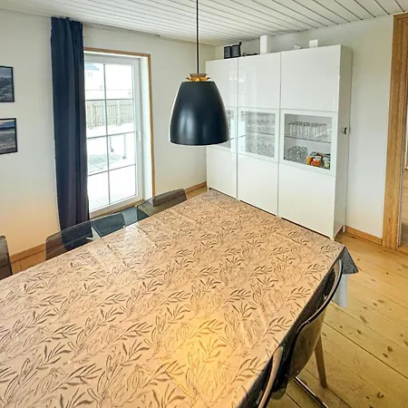 Holiday home 3 Bedroom Beautiful In